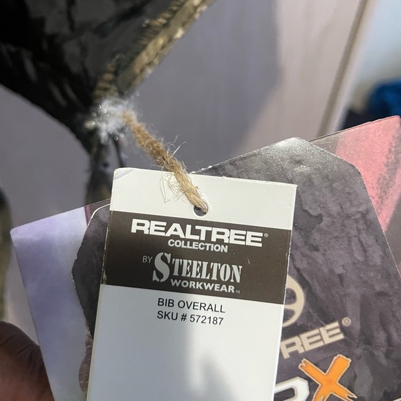 Realtree Stilton Camouflage Insulated Overalls Duck bib - Picture 3 of 5
